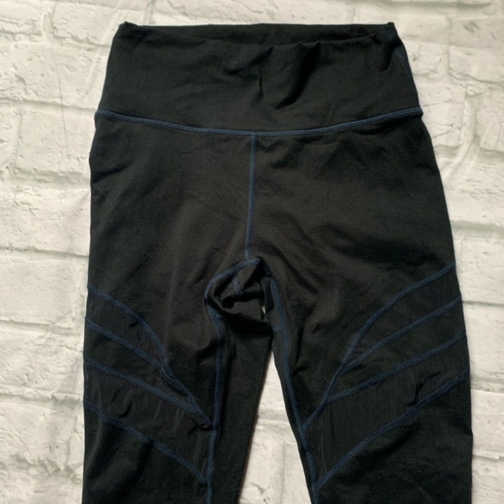 Fabletics High Rise Mesh Legging - Picture 4 of 13